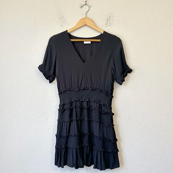 KARLIE Tiered Mini Dress Black Ruffle Short Sleeve V-Neck Gothic - Picture 1 of 11